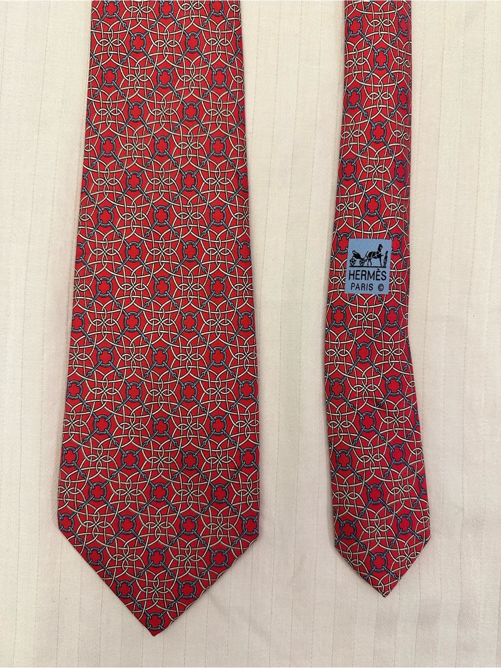 Hermès Red Blue White Geometric Chain Silk Tie Made in France